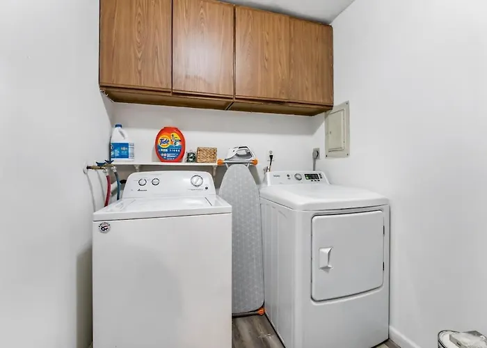 King Bed 7 Min To Hwy & Mall * Bolingbrook