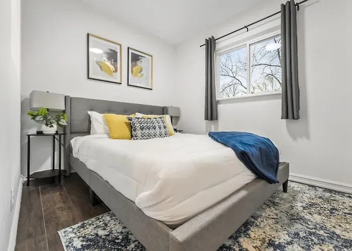 King Bed 7 Min To Hwy & Mall Bolingbrook